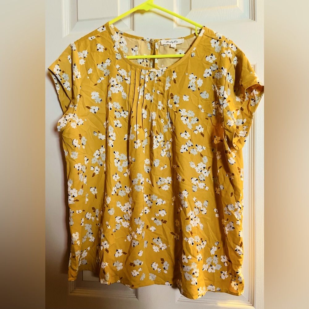 Ladies blouse Monday Fun by stitch fix